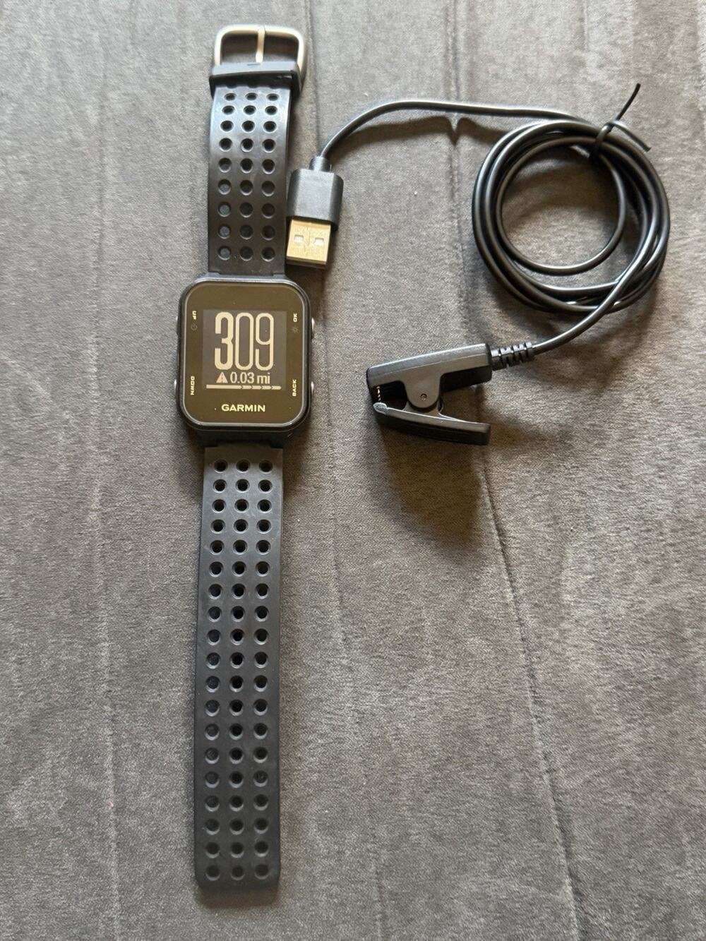 Garmin Approach S20 GPS Golf Watch w/ Charger Cable - EXCELLENT